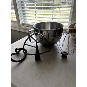 Kitchen Aid 6 qt. Lift Mixer Bowl, and 3 Stainless Steel Attachments